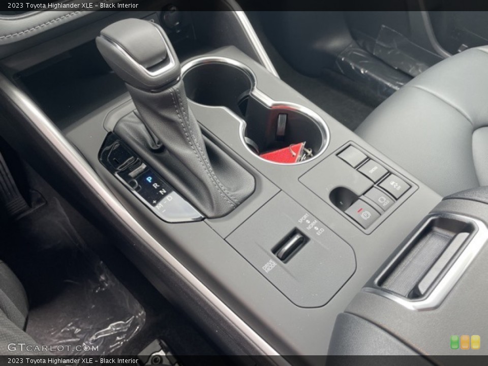 Black Interior Transmission for the 2023 Toyota Highlander XLE #145132771