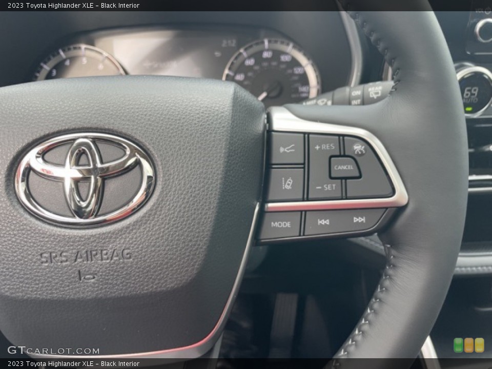 Black Interior Steering Wheel for the 2023 Toyota Highlander XLE #145132879