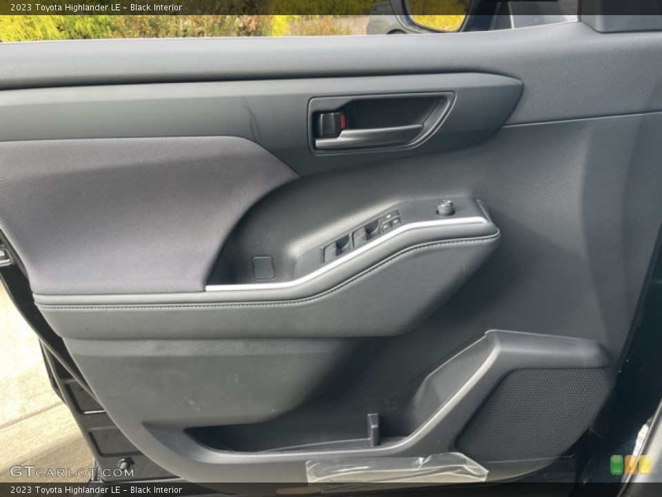 Black Interior Door Panel for the 2023 Toyota Highlander LE #145133489