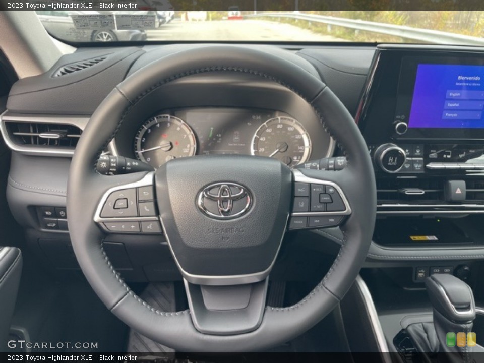 Black Interior Steering Wheel for the 2023 Toyota Highlander XLE #145134419