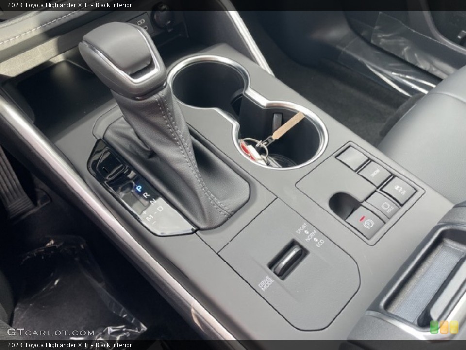 Black Interior Transmission for the 2023 Toyota Highlander XLE #145134470