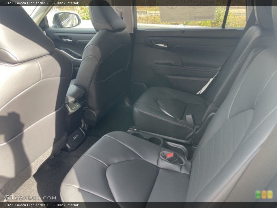 Black Interior Rear Seat for the 2023 Toyota Highlander XLE #145134590