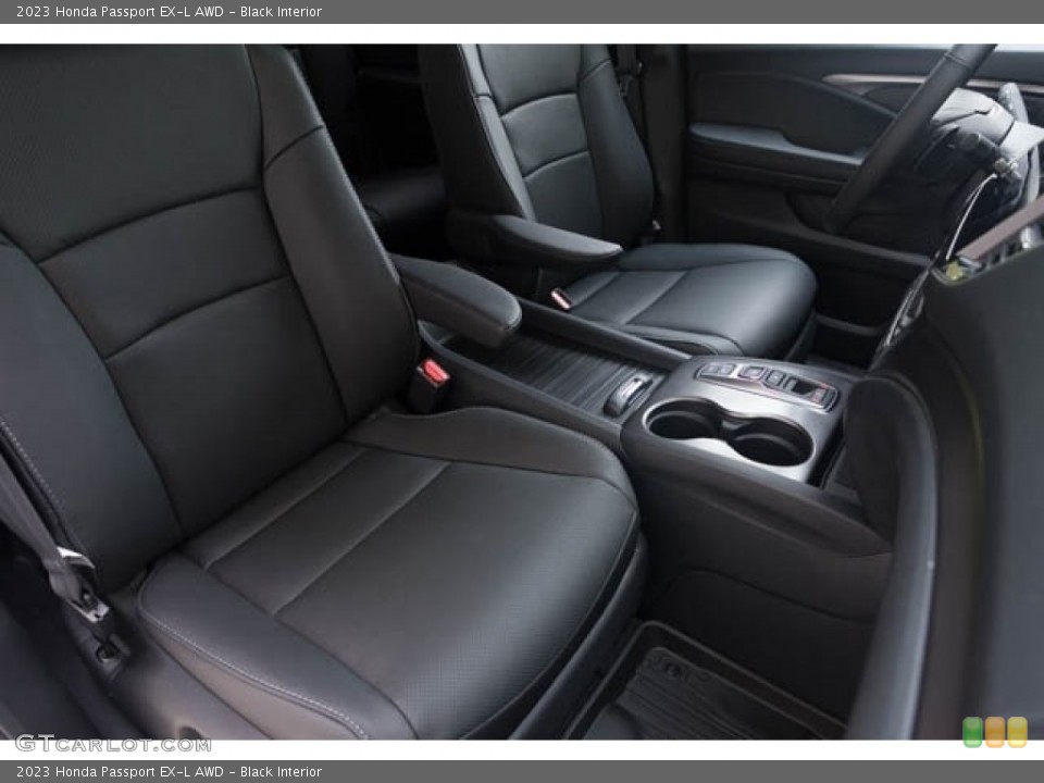Black Interior Front Seat for the 2023 Honda Passport EX-L AWD #145134896