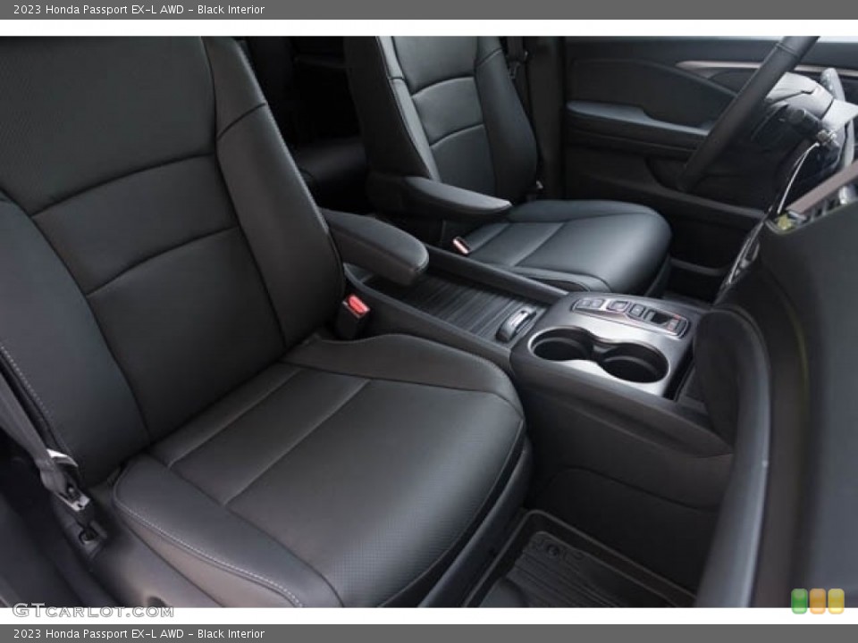 Black Interior Front Seat for the 2023 Honda Passport EX-L AWD #145134896