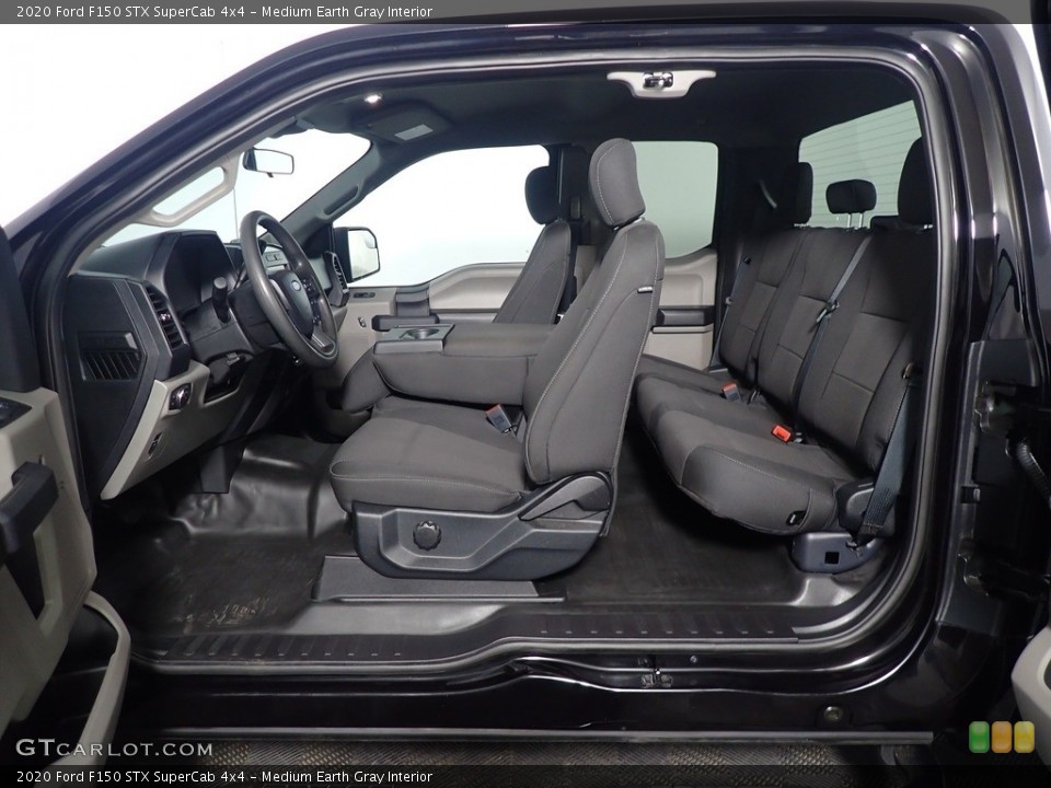 Medium Earth Gray Interior Photo for the 2020 Ford F150 STX SuperCab 4x4 #145138380