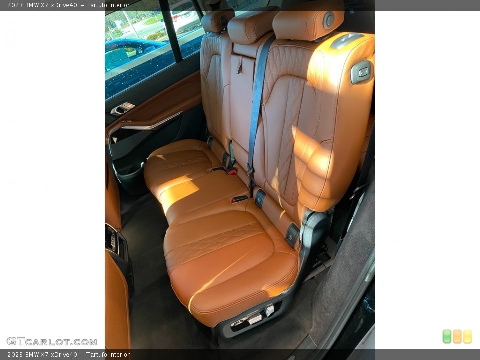 Tartufo Interior Rear Seat for the 2023 BMW X7 xDrive40i #145144074