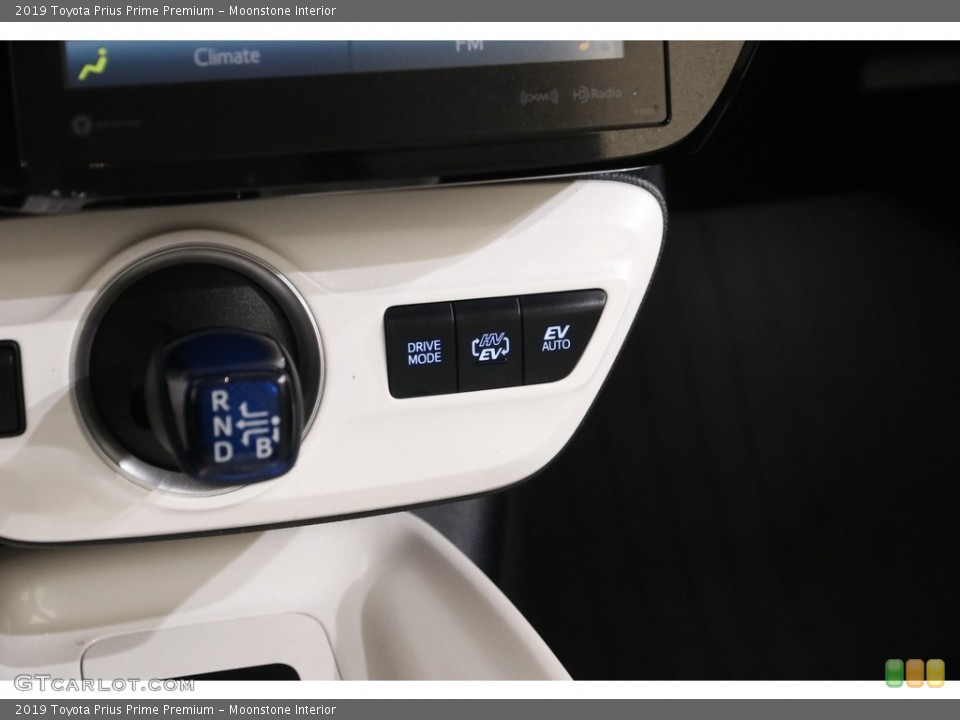 Moonstone Interior Controls for the 2019 Toyota Prius Prime Premium #145154602