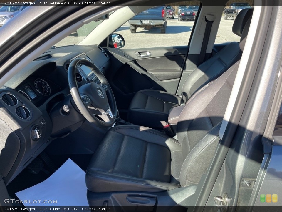 Charcoal Interior Front Seat for the 2016 Volkswagen Tiguan R-Line 4MOTION #145154686