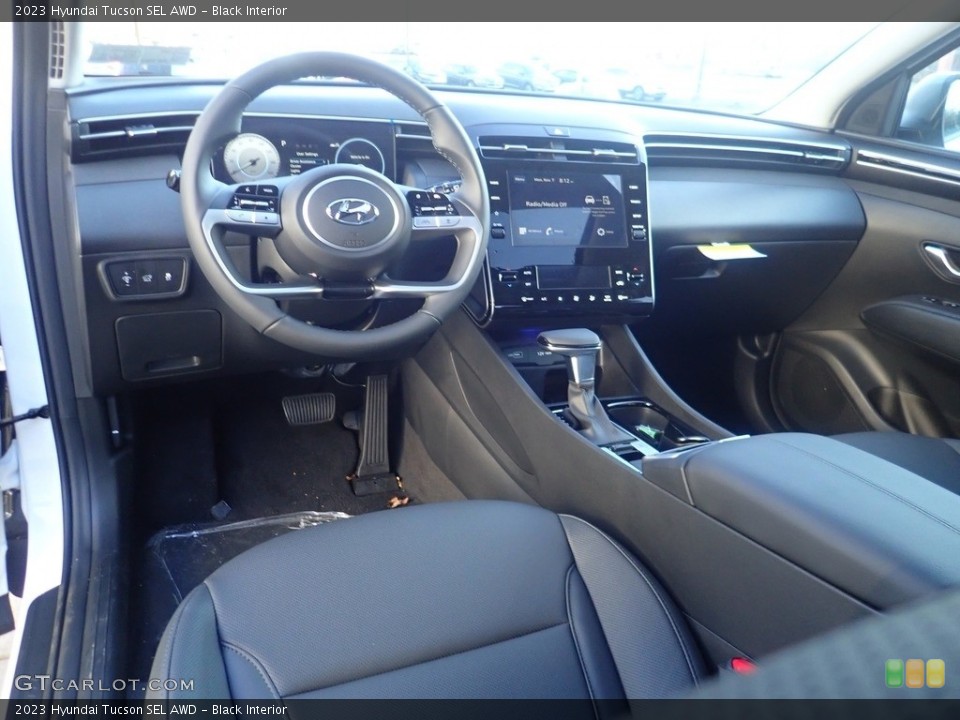 Black Interior Front Seat for the 2023 Hyundai Tucson SEL AWD #145159624