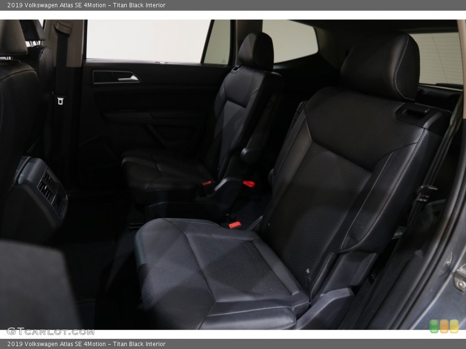 Titan Black Interior Rear Seat for the 2019 Volkswagen Atlas SE 4Motion #145164913