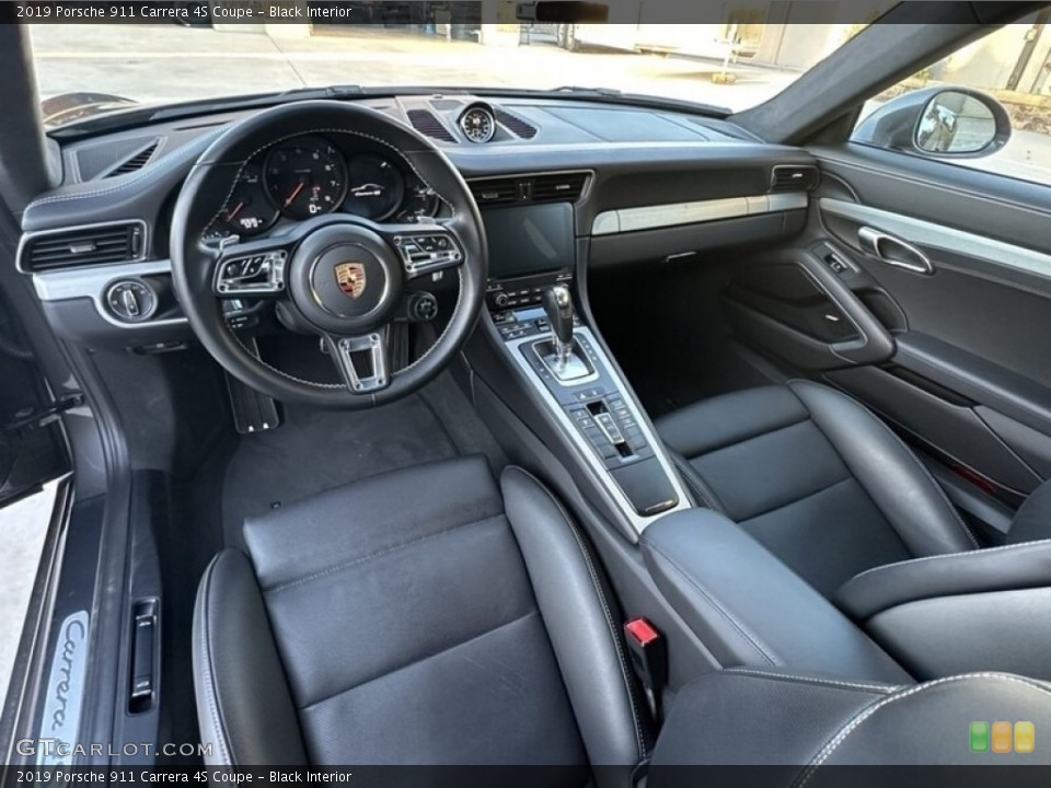 Black Interior Photo for the 2019 Porsche 911 Carrera 4S Coupe #145165807