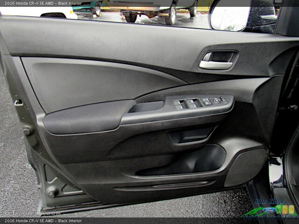 Black Interior Door Panel for the 2016 Honda CR-V SE AWD #145171071