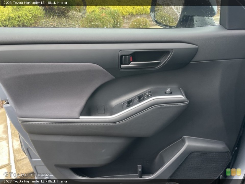 Black Interior Door Panel for the 2023 Toyota Highlander LE #145185054
