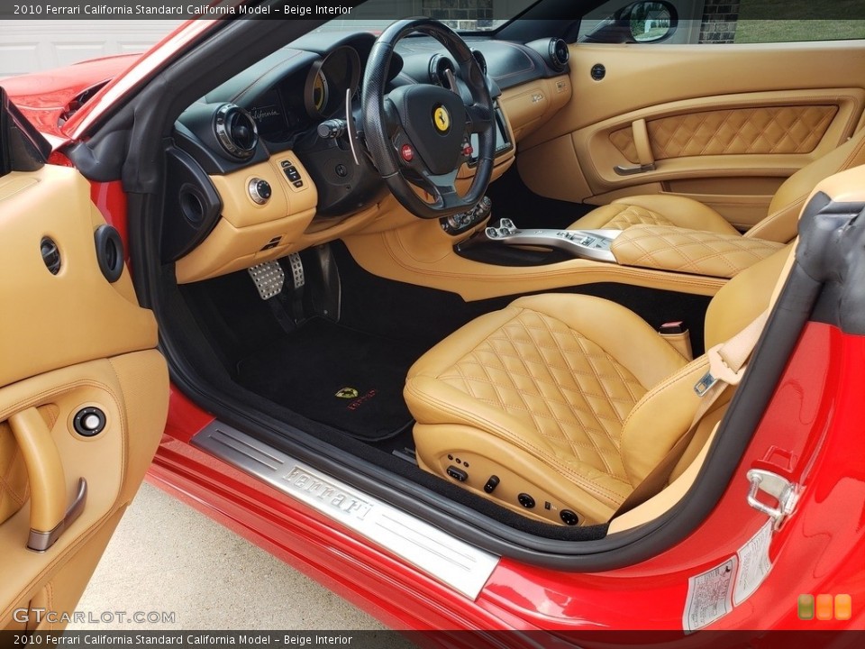 Beige Interior Photo for the 2010 Ferrari California  #145190025