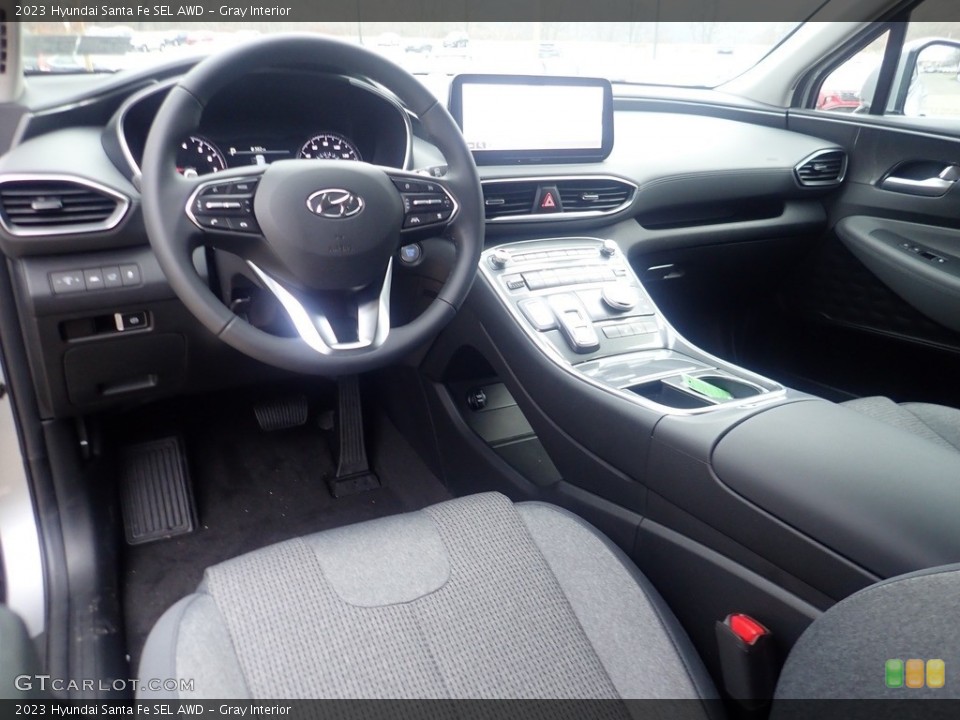 Gray Interior Photo for the 2023 Hyundai Santa Fe SEL AWD #145195549