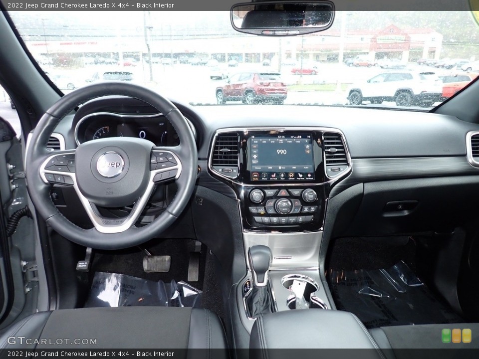 Black 2022 Jeep Grand Cherokee Interiors