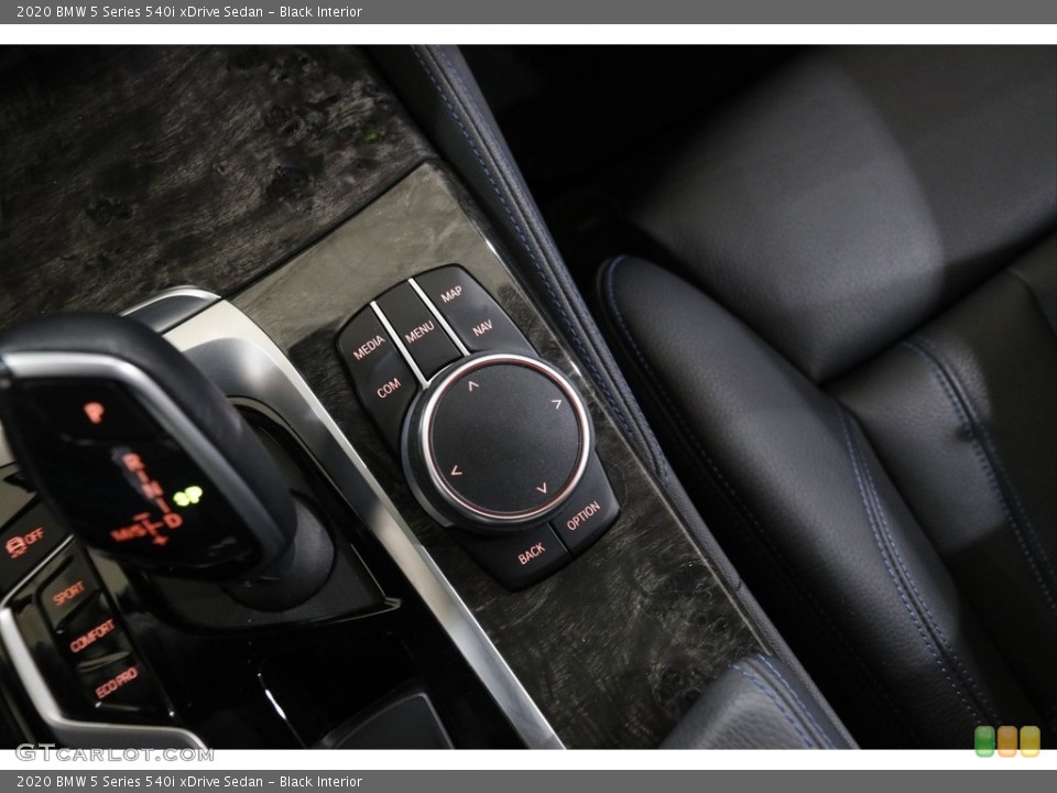 Black Interior Controls for the 2020 BMW 5 Series 540i xDrive Sedan #145220150