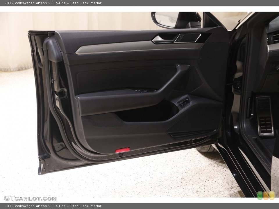 Titan Black Interior Door Panel for the 2019 Volkswagen Arteon SEL R-Line #145222323