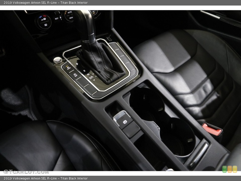 Titan Black Interior Controls for the 2019 Volkswagen Arteon SEL R-Line #145222524