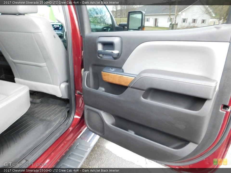 Dark Ash/Jet Black Interior Door Panel for the 2017 Chevrolet Silverado 2500HD LTZ Crew Cab 4x4 #145224084