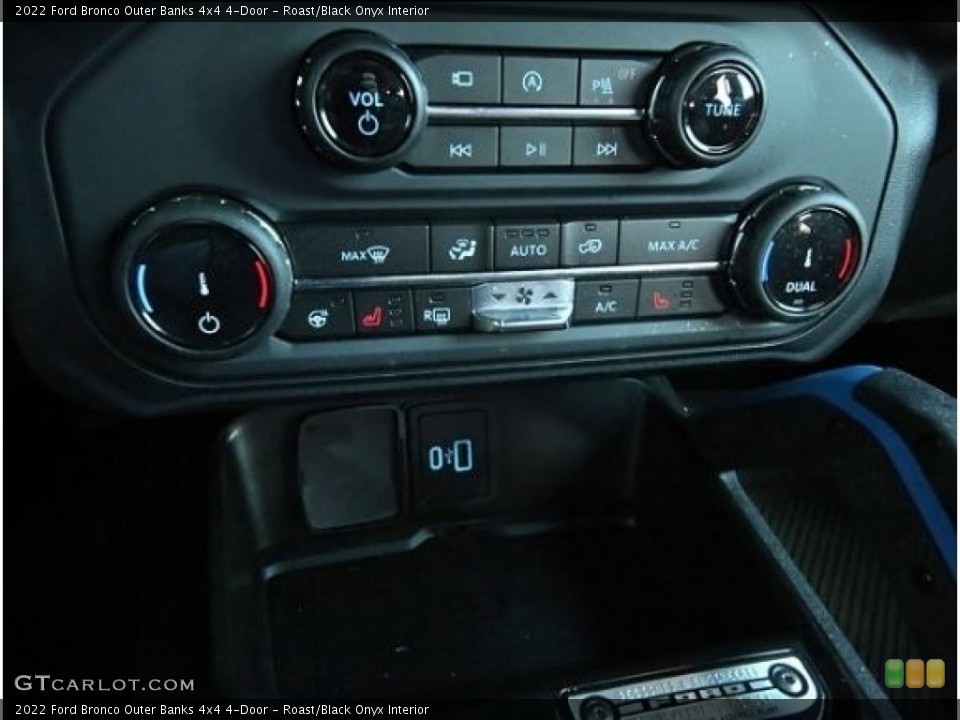 Roast/Black Onyx Interior Controls for the 2022 Ford Bronco Outer Banks 4x4 4-Door #145234760