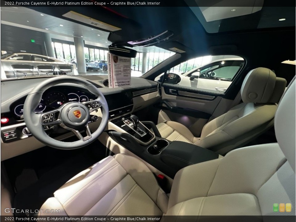 Graphite Blue/Chalk Interior Front Seat for the 2022 Porsche Cayenne E-Hybrid Platinum Edition Coupe #145239755