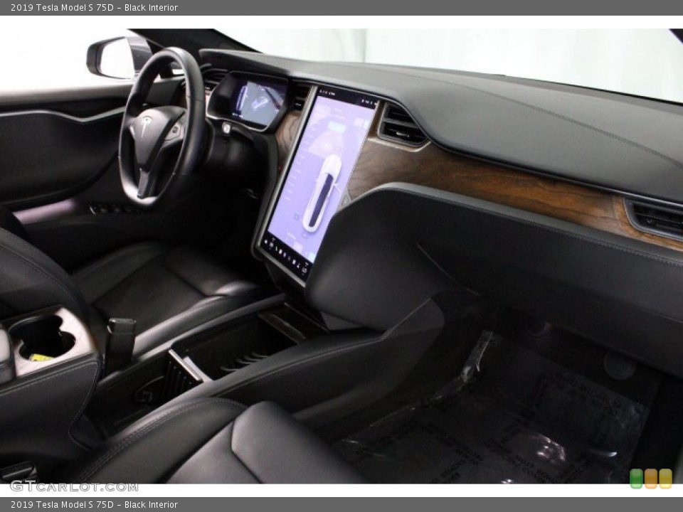 Black Interior Dashboard for the 2019 Tesla Model S 75D #145252194