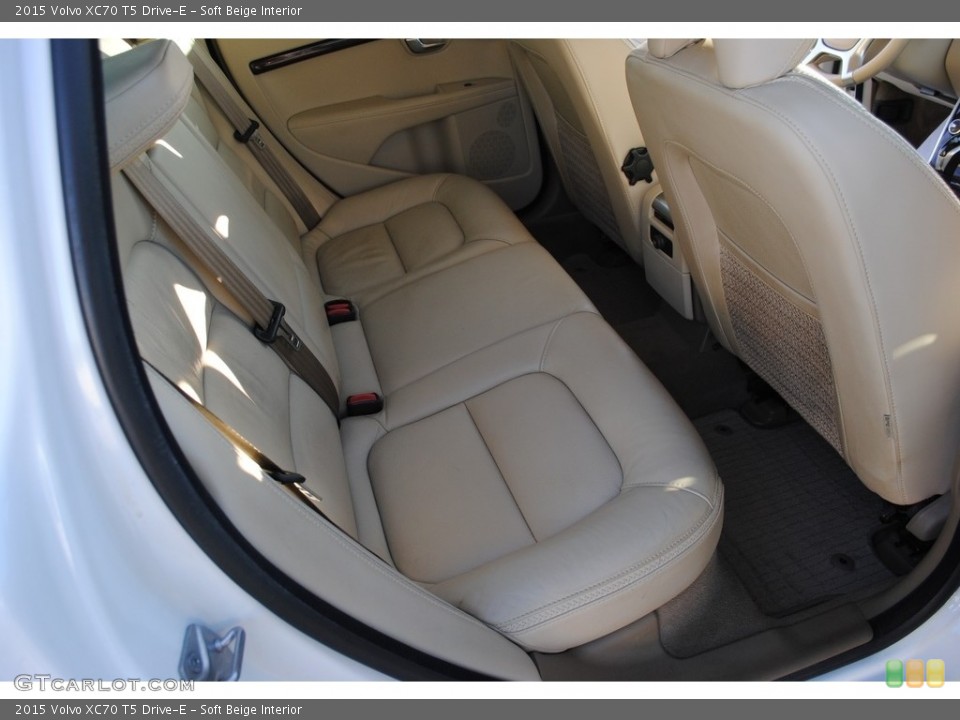 Soft Beige Interior Rear Seat for the 2015 Volvo XC70 T5 Drive-E #145257213