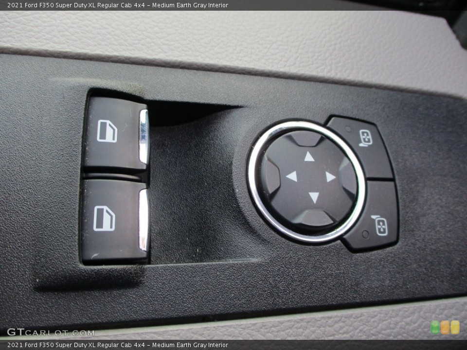 Medium Earth Gray Interior Controls for the 2021 Ford F350 Super Duty XL Regular Cab 4x4 #145257603