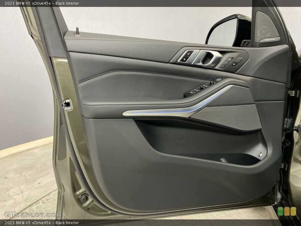Black Interior Door Panel for the 2023 BMW X5 xDrive45e #145272491