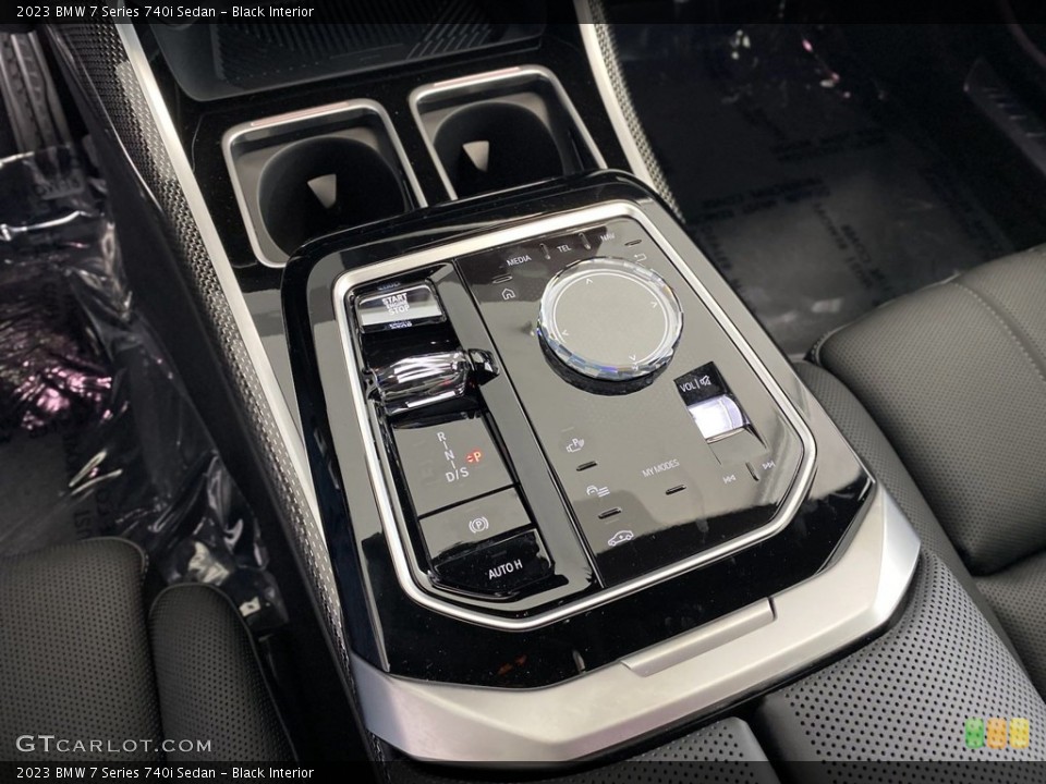 Black Interior Controls for the 2023 BMW 7 Series 740i Sedan #145273979