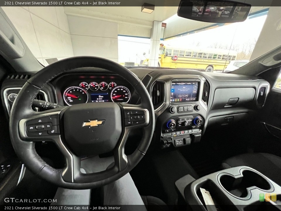 Jet Black Interior Dashboard for the 2021 Chevrolet Silverado 1500 LT Crew Cab 4x4 #145276319