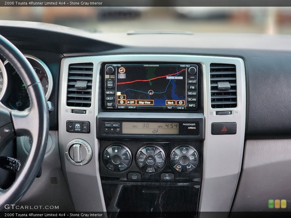 Stone Gray Interior Controls for the 2006 Toyota 4Runner Limited 4x4 #145283577
