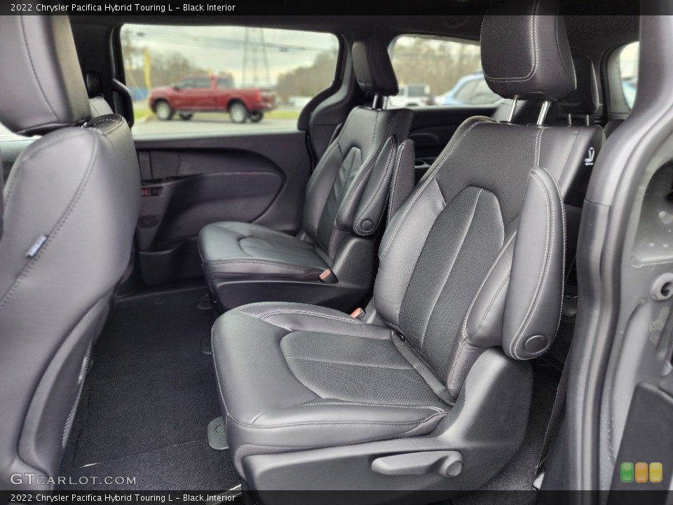 Black Interior Rear Seat for the 2022 Chrysler Pacifica Hybrid Touring L #145304802