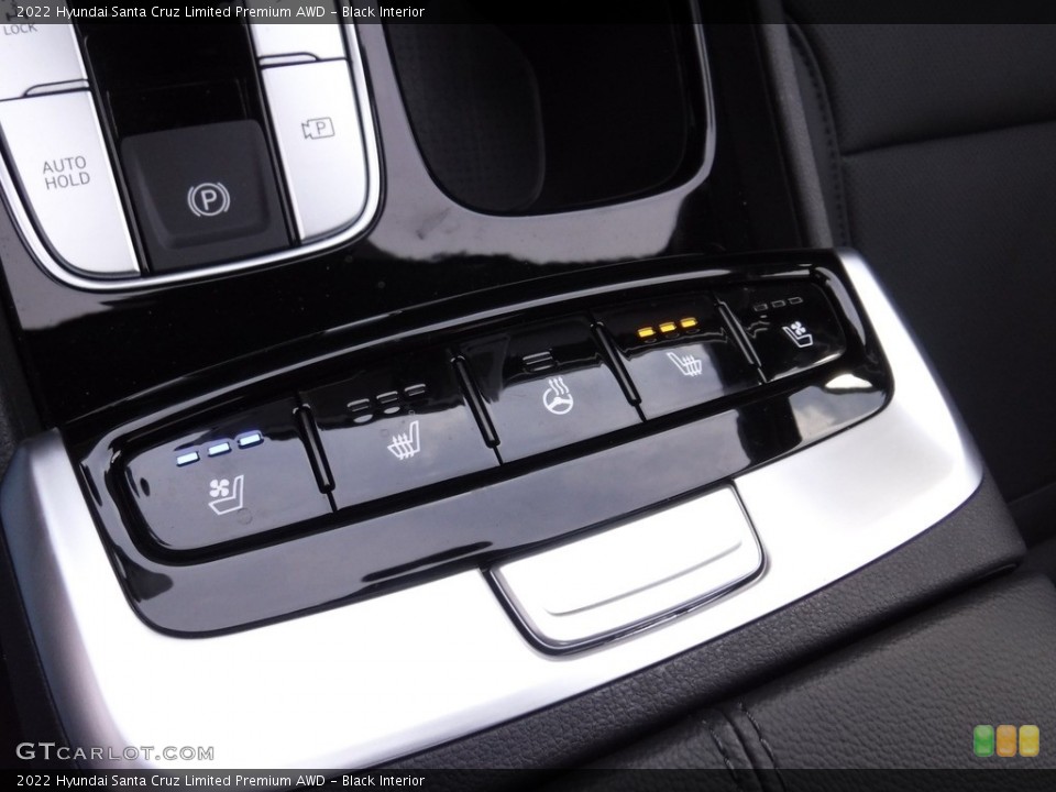 Black Interior Controls for the 2022 Hyundai Santa Cruz Limited Premium AWD #145309833