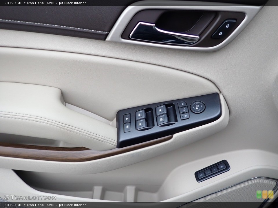 Jet Black Interior Door Panel for the 2019 GMC Yukon Denali 4WD #145315197