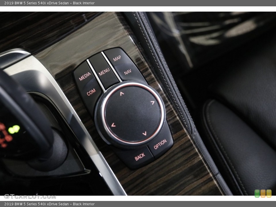 Black Interior Controls for the 2019 BMW 5 Series 540i xDrive Sedan #145316745