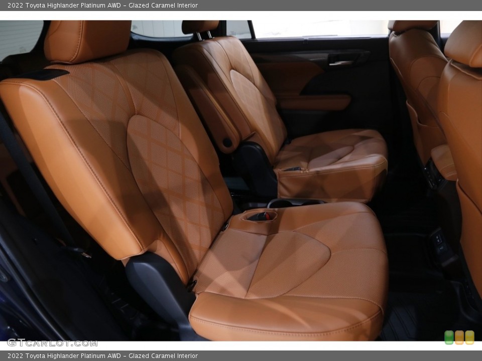 Glazed Caramel Interior Rear Seat for the 2022 Toyota Highlander Platinum AWD #145319094