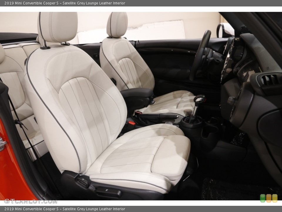 Satellite Grey Lounge Leather Interior Photo for the 2019 Mini Convertible Cooper S #145322146
