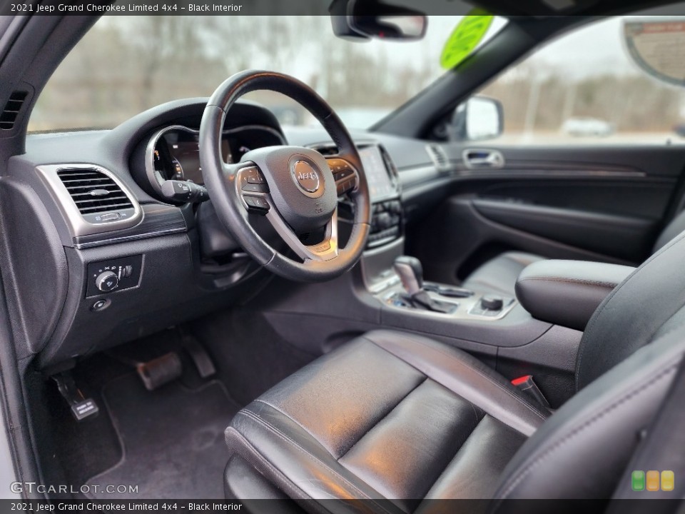 Black 2021 Jeep Grand Cherokee Interiors