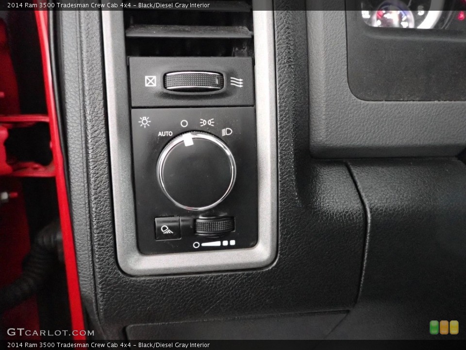 Black/Diesel Gray Interior Controls for the 2014 Ram 3500 Tradesman Crew Cab 4x4 #145324642