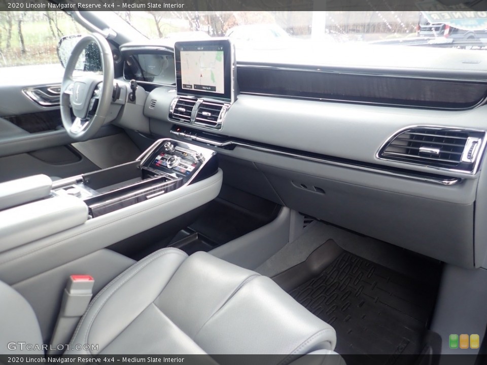 Medium Slate Interior Dashboard for the 2020 Lincoln Navigator Reserve 4x4 #145329403
