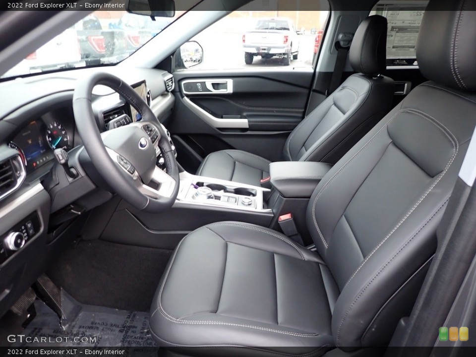 Ebony Interior Photo for the 2022 Ford Explorer XLT #145334907