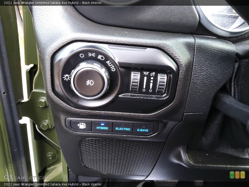 Black Interior Controls for the 2021 Jeep Wrangler Unlimited Sahara 4xe Hybrid #145340160