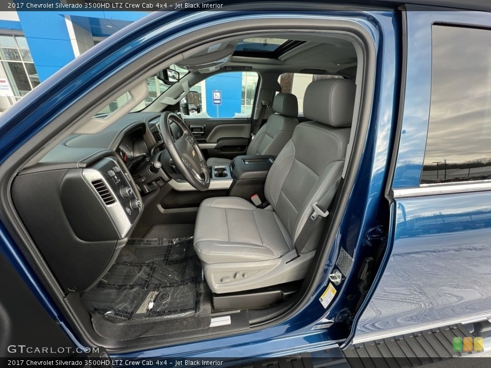 Jet Black Interior Photo for the 2017 Chevrolet Silverado 3500HD LTZ Crew Cab 4x4 #145350904