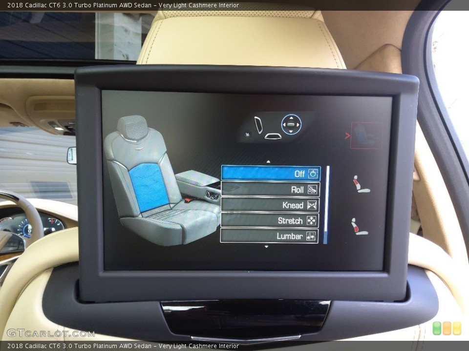 Very Light Cashmere Interior Controls for the 2018 Cadillac CT6 3.0 Turbo Platinum AWD Sedan #145358967