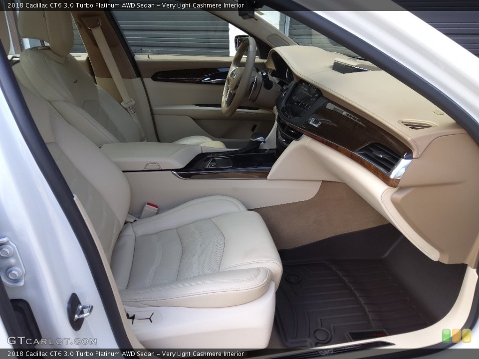 Very Light Cashmere 2018 Cadillac CT6 Interiors