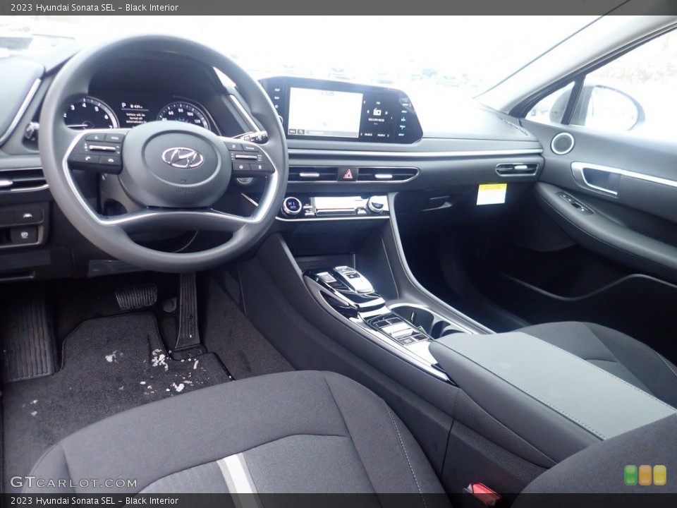 Black Interior Photo for the 2023 Hyundai Sonata SEL #145371583