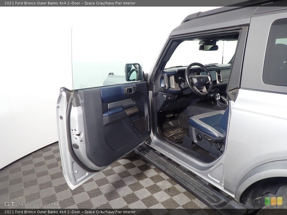Space Gray/Navy Pier Interior Front Seat for the 2021 Ford Bronco Outer Banks 4x4 2-Door #145375814