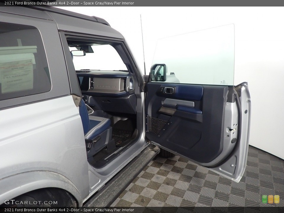 Space Gray/Navy Pier Interior Door Panel for the 2021 Ford Bronco Outer Banks 4x4 2-Door #145376143